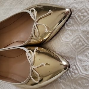 J. CREW GOLD BALLERINA FLATS SIZE 9